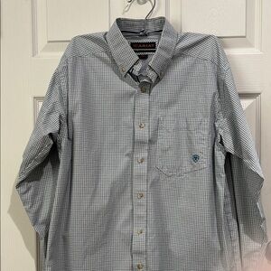 Ariat Men's Black and White Checkered Button Down Shirt size Medium
